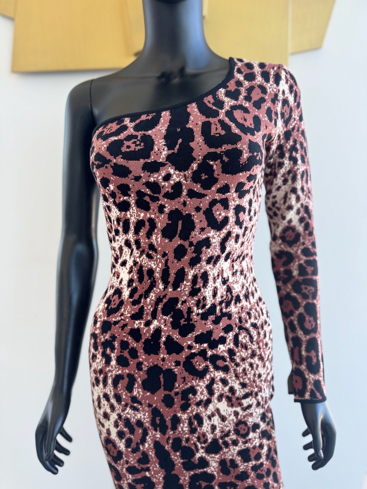 One shoulder Leopard Dress. Medium