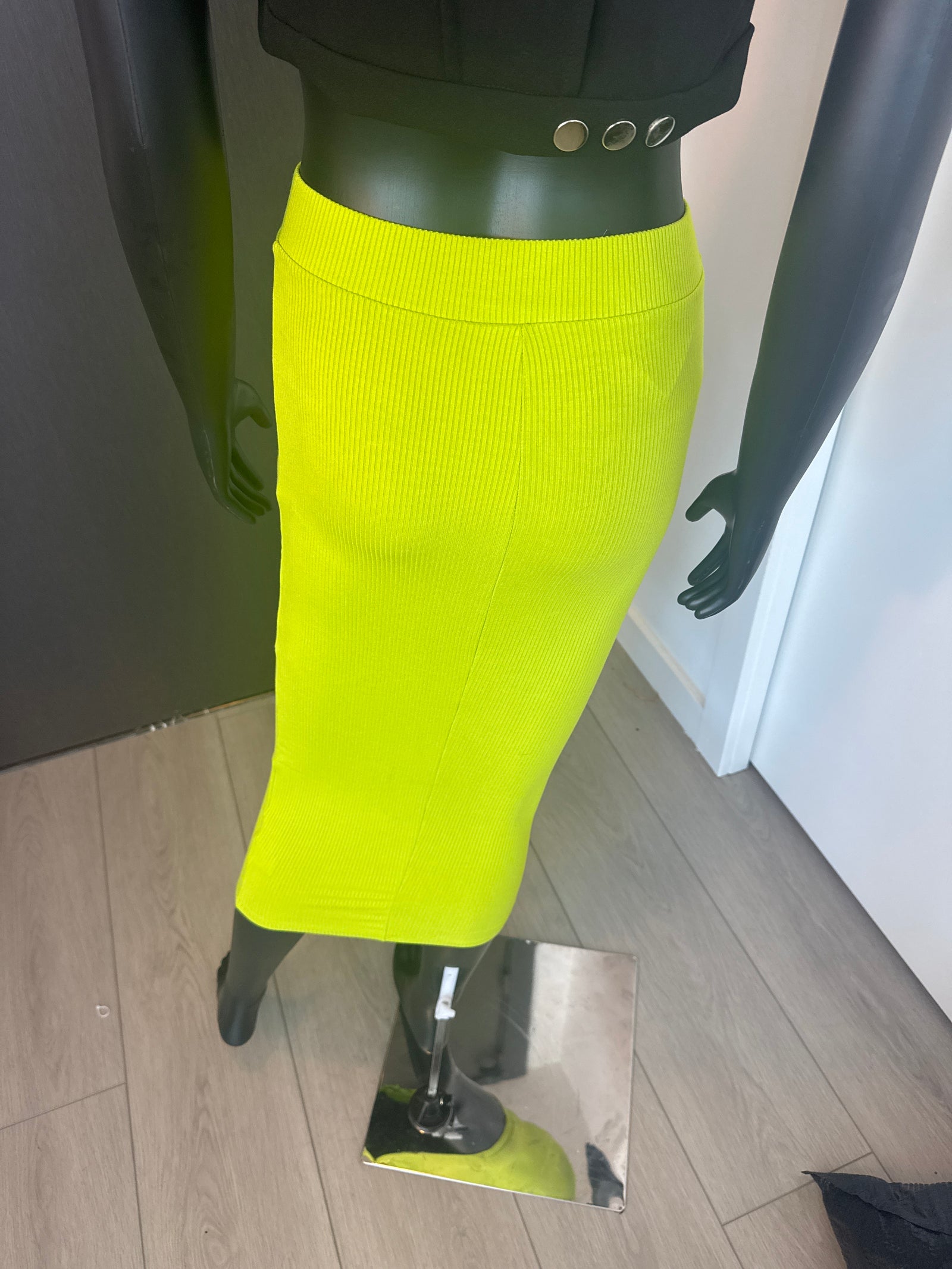 NEW!!! Lime Green Zippered Pencil Skirt Small