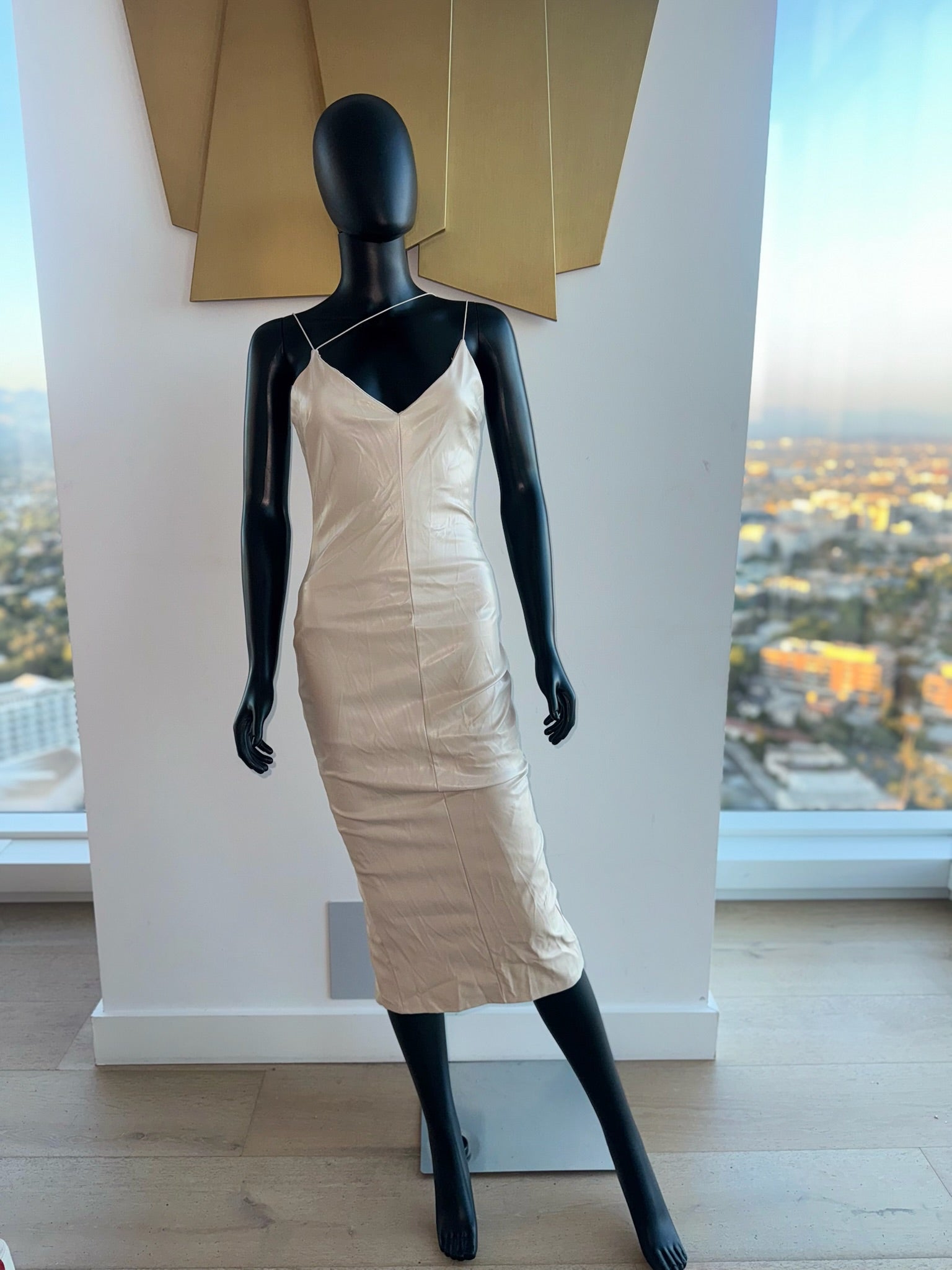 Beige Fitted Dress! Medium