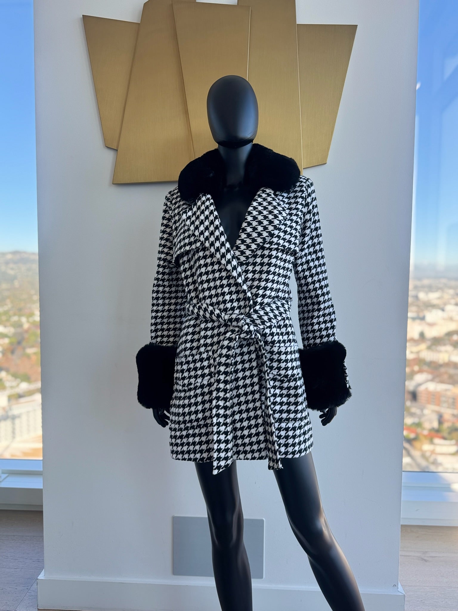 Black & White Coat! Small