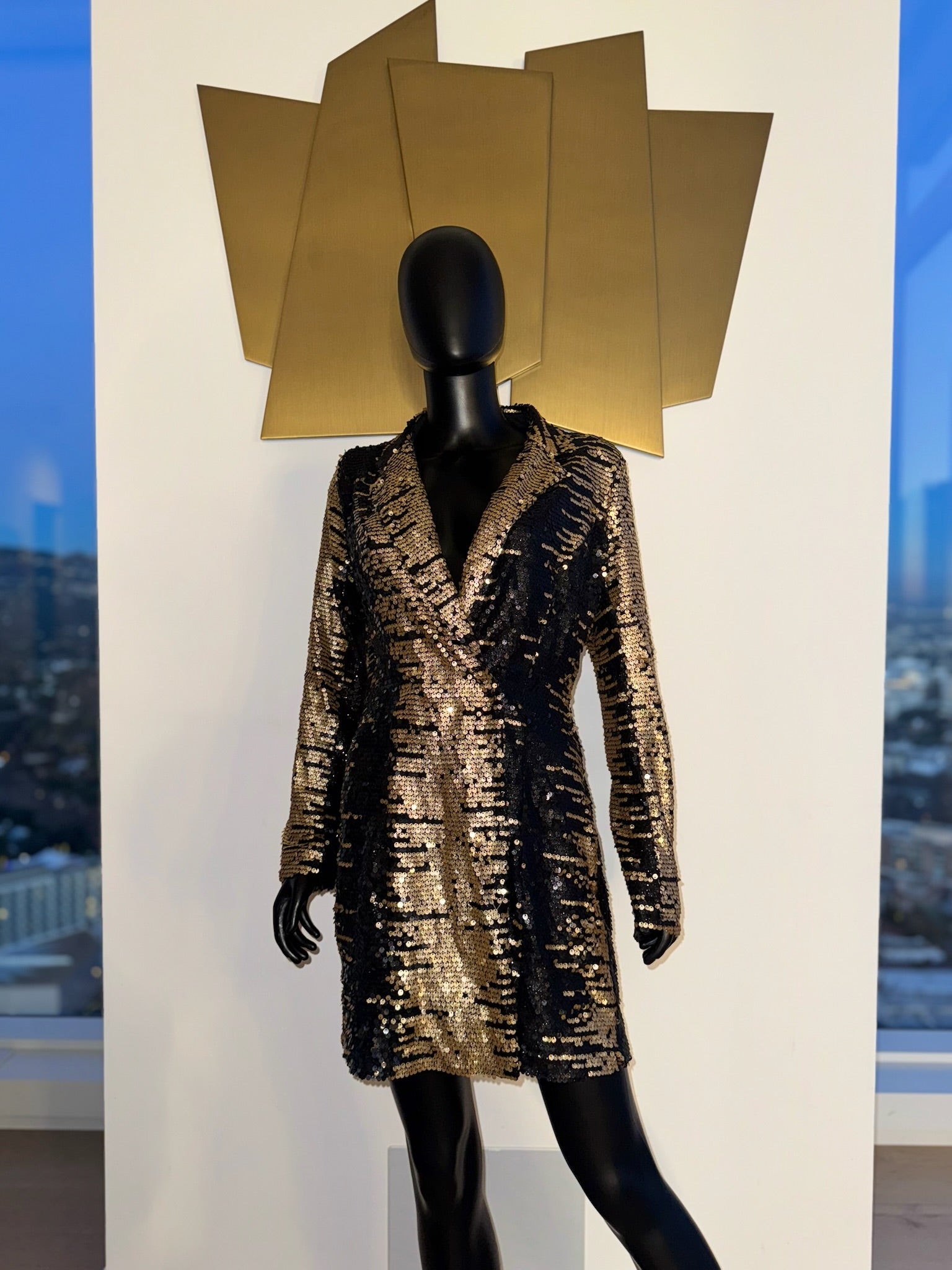 Medium! Sequins Black and Gold Blazer