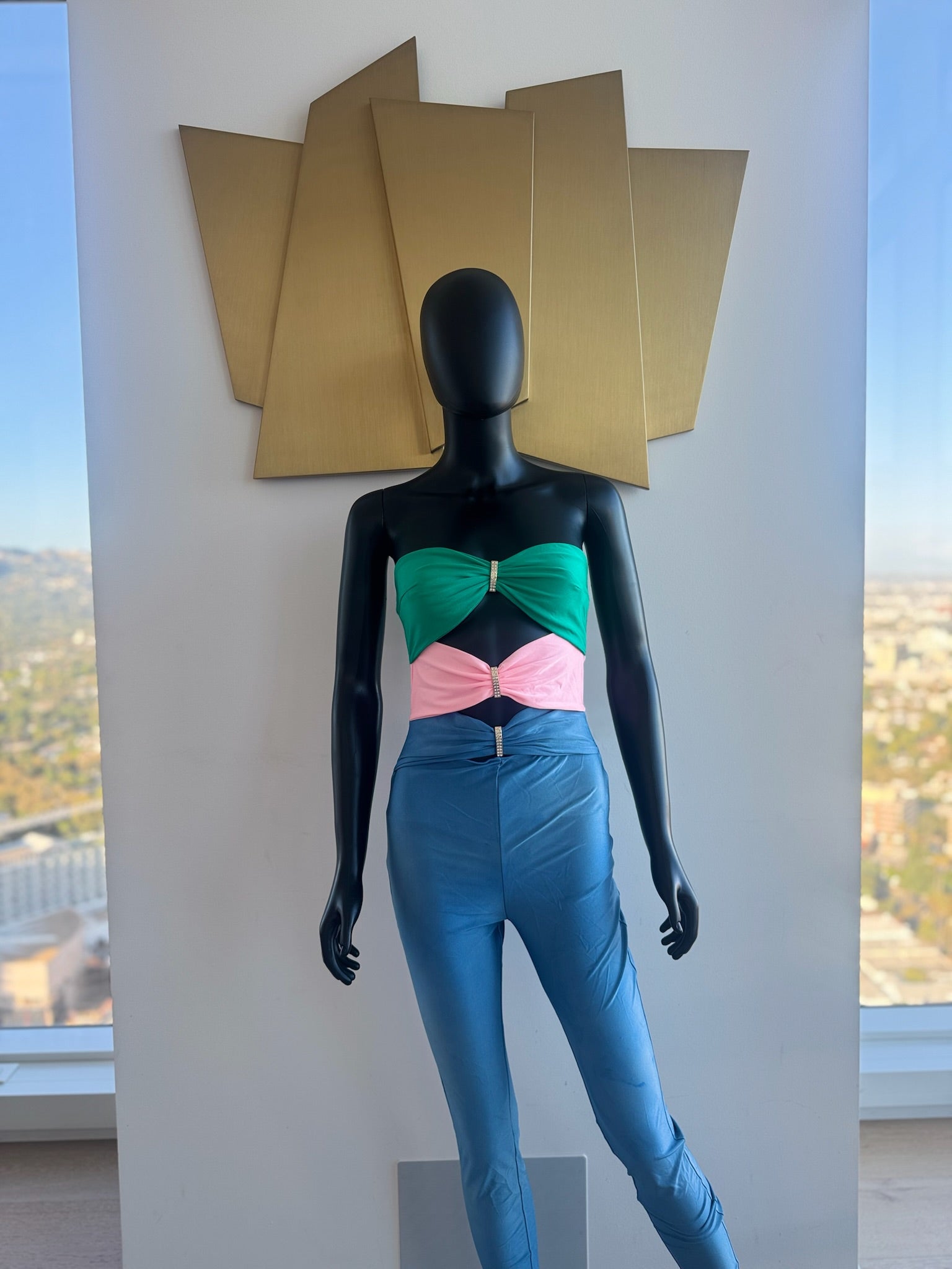 One Piece Set! New! Medium