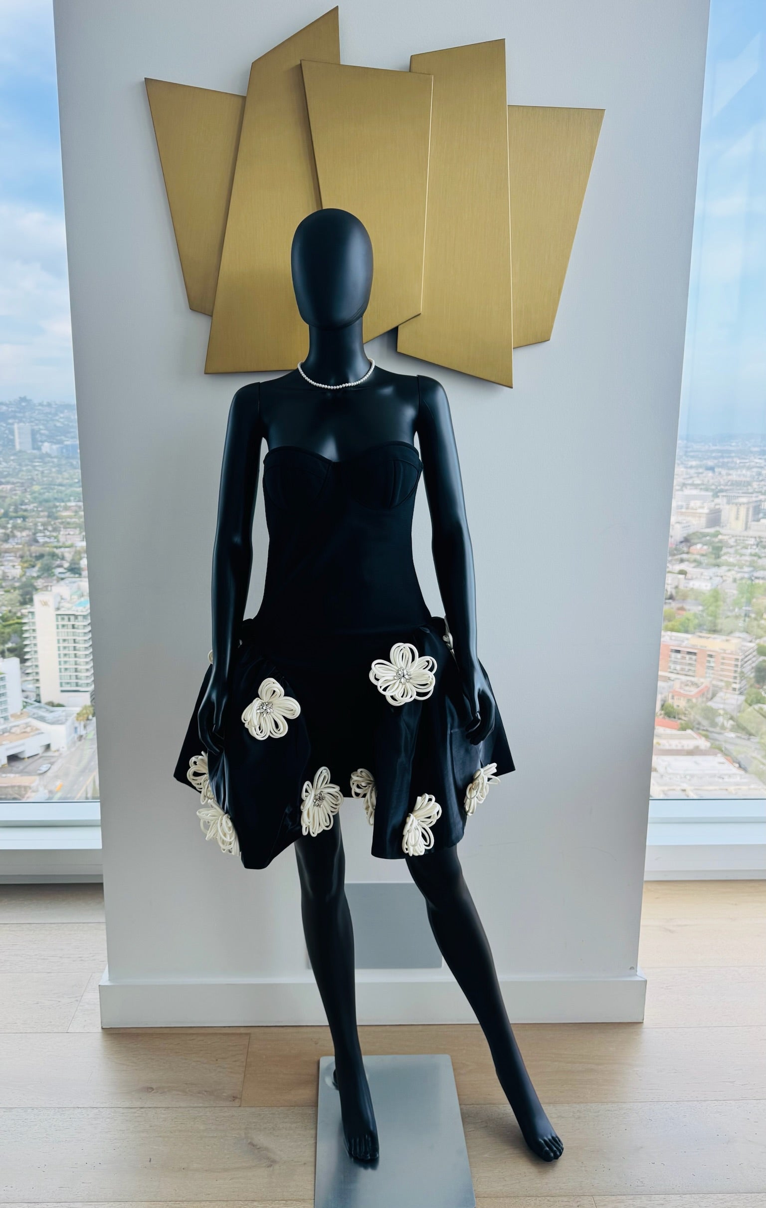 Lady Like Black with White Flower Dress