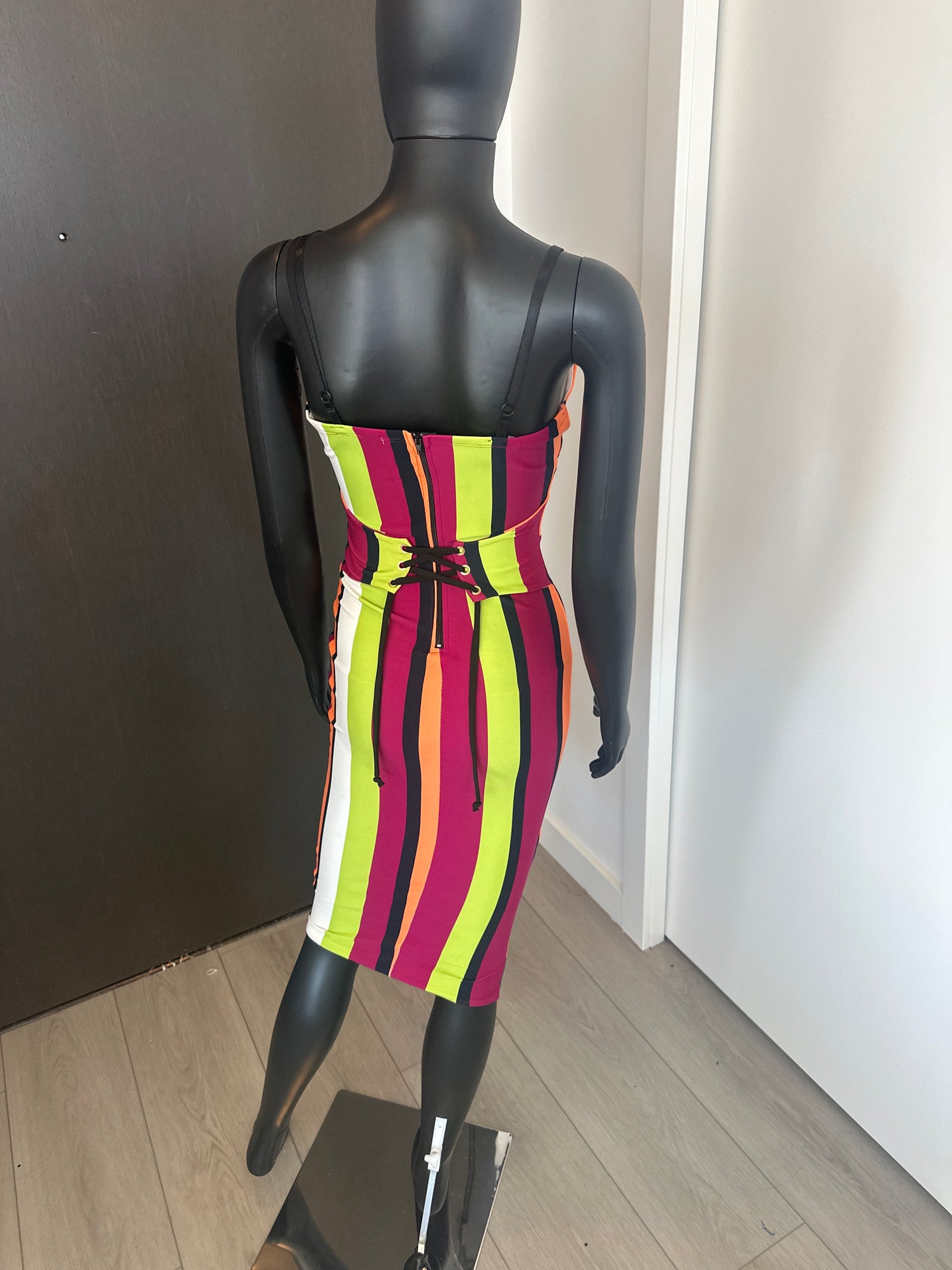 NEW! Chic Multi Color Dress Small