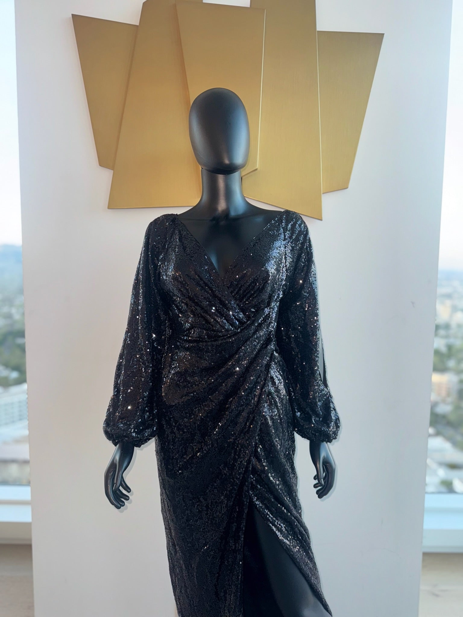 Black Fabulous Dress with High Slit. New