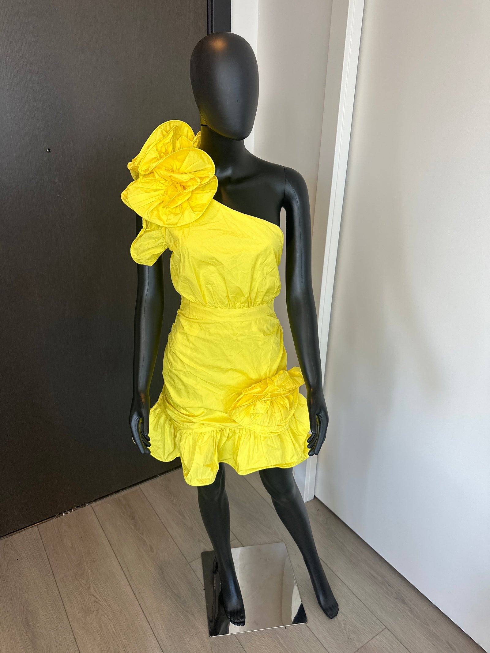 NEW! Chic Yellow Asymmetrical Dress Medium