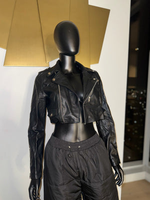 Small! Black Jacket! Very Chic