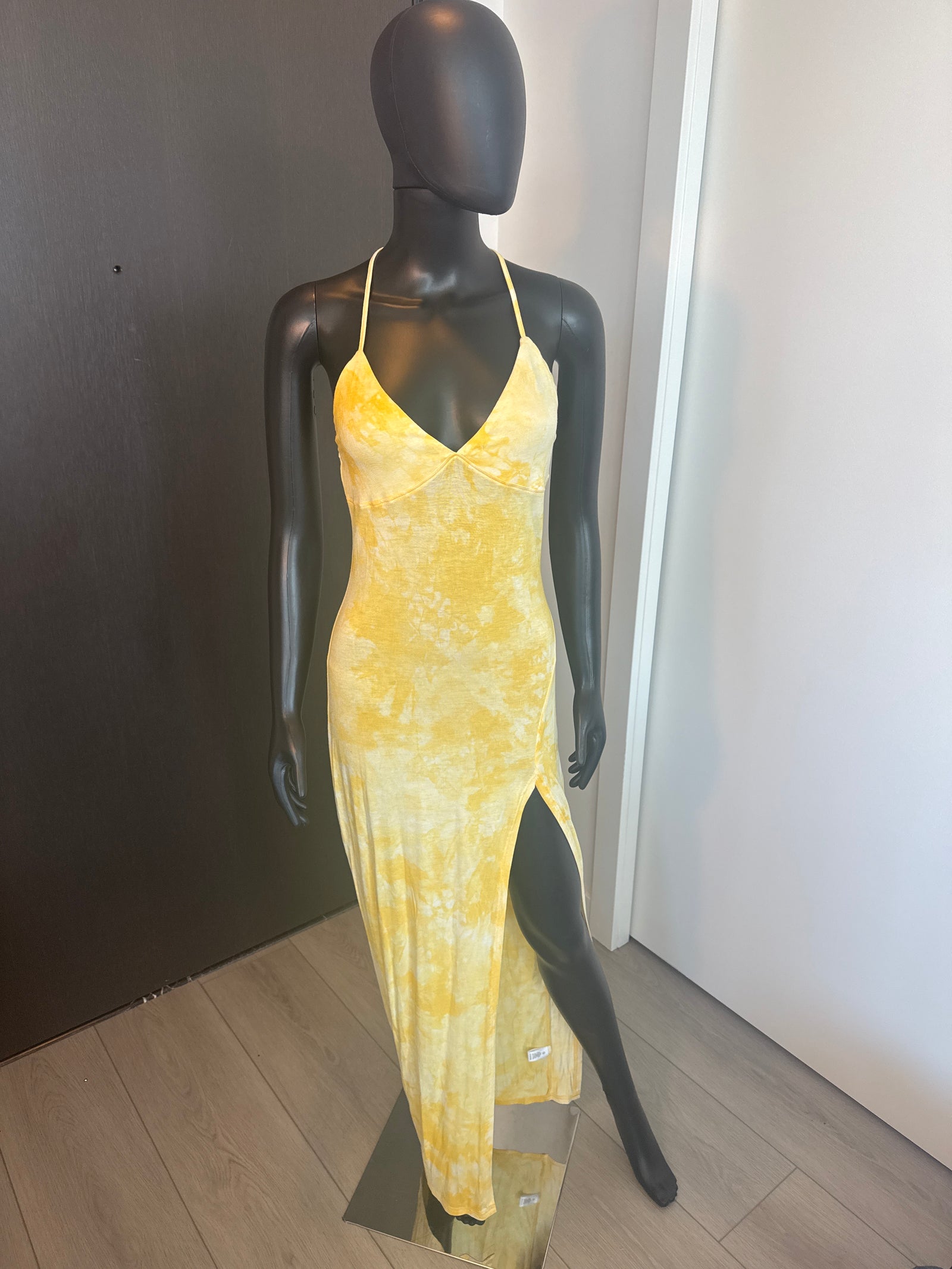 NEW!!! Chic Yellow Maxi Dress Medium
