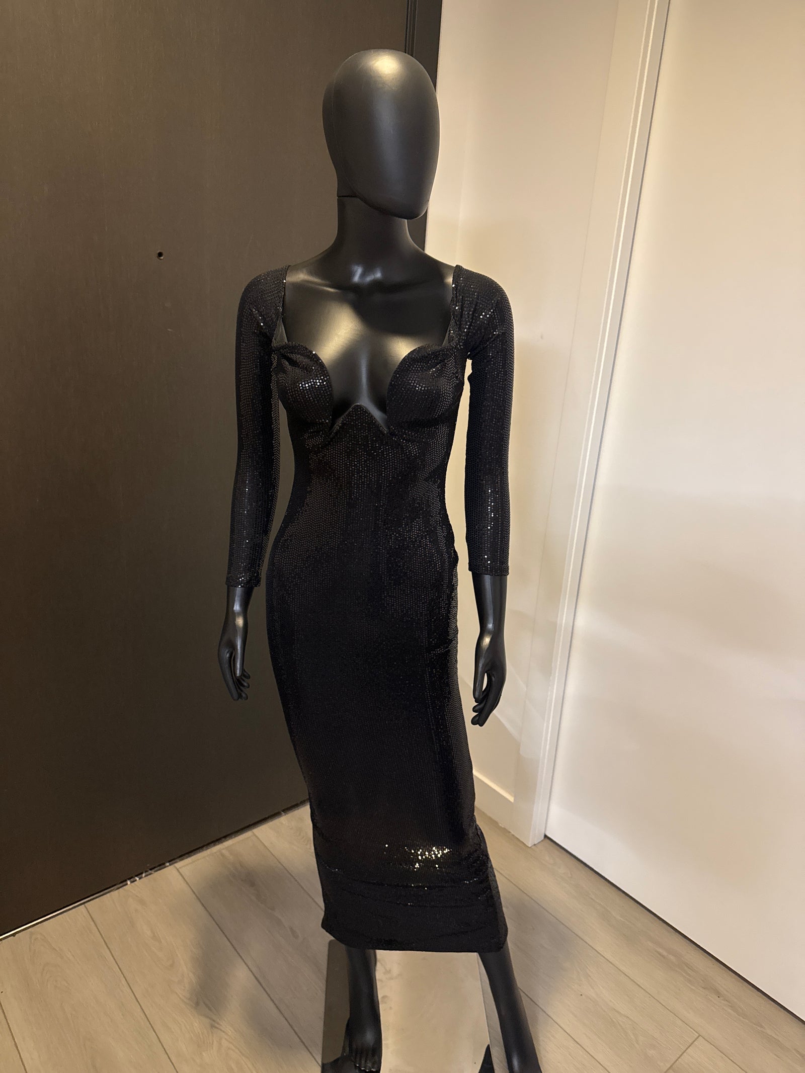 Elegant Black Sequenced Long Sleeved Dress Small