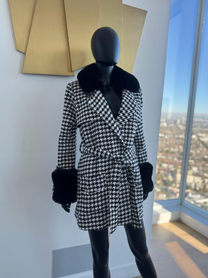 Black & White Coat! Small