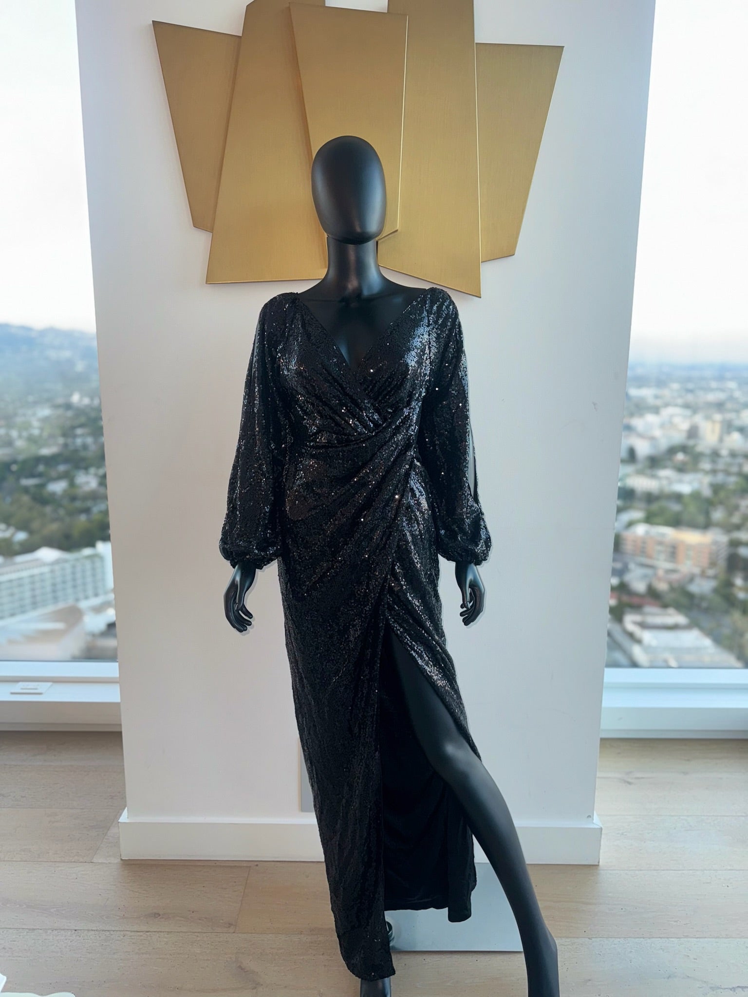 Black Fabulous Dress with High Slit. New