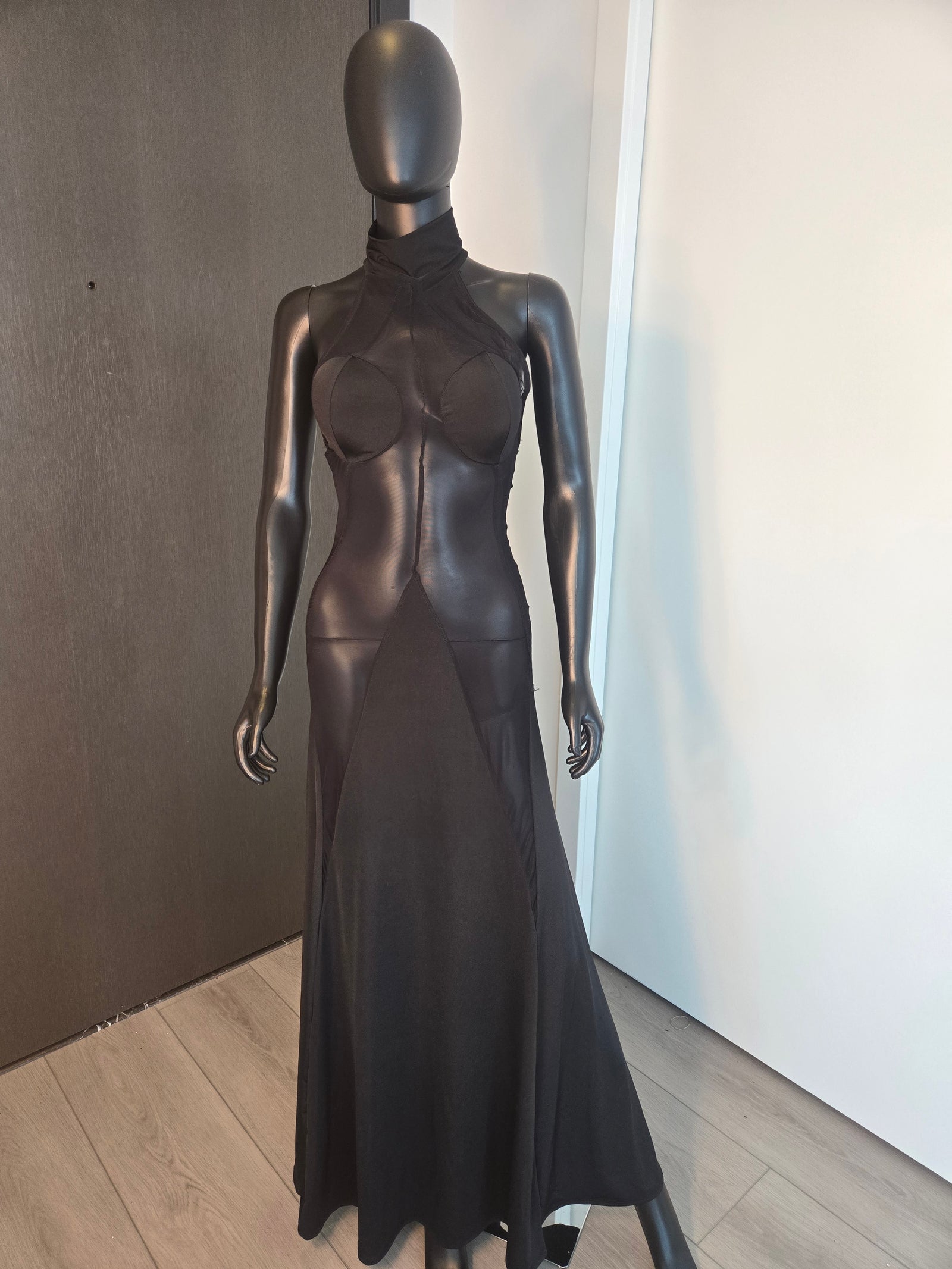 NEW!!! EVENING GOWN BLACK SMALL
