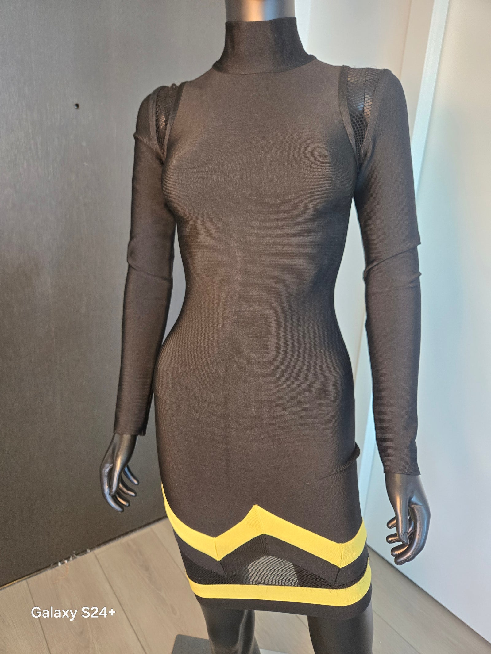 CUTE! Black Dress XSmall
