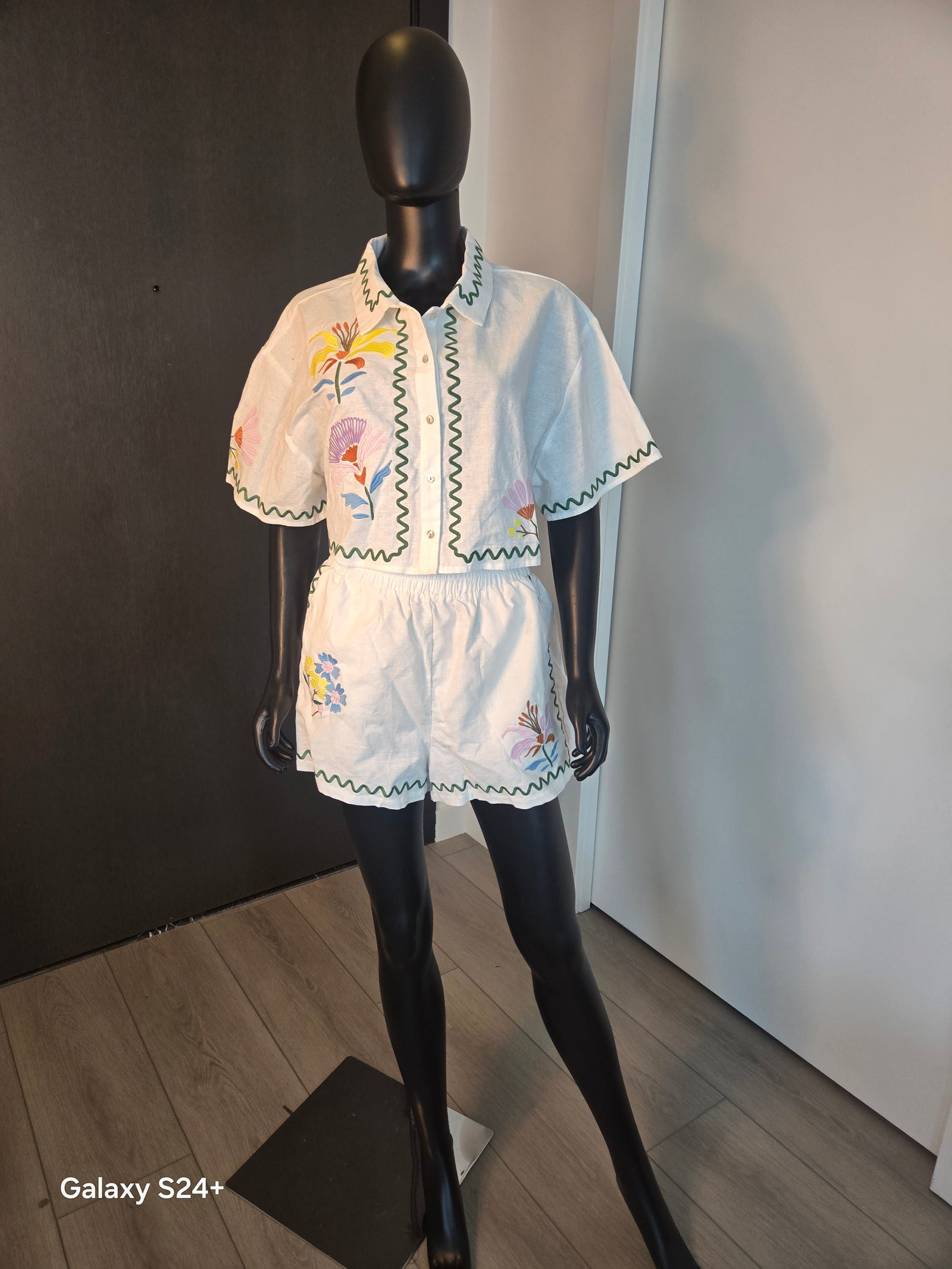 CUTE SHORT SET MEDIUM