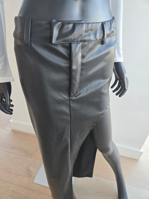 NEW!!! Pleather Black Skirt Only Medium