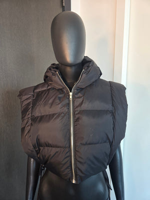 Sleeveless Jacket Black size Small