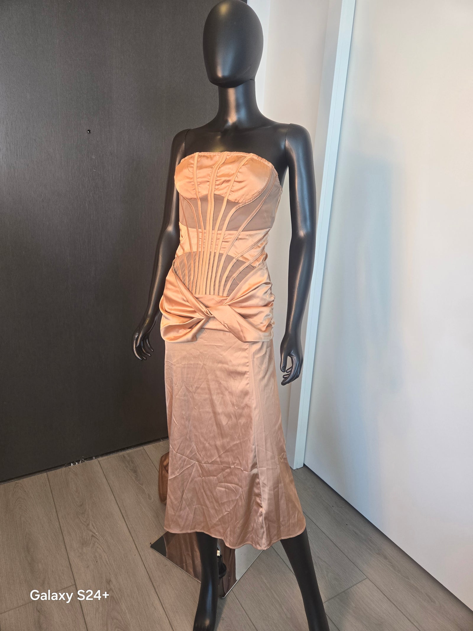 CUTE!!! BEIGE EVENING DRESS MEDIUM