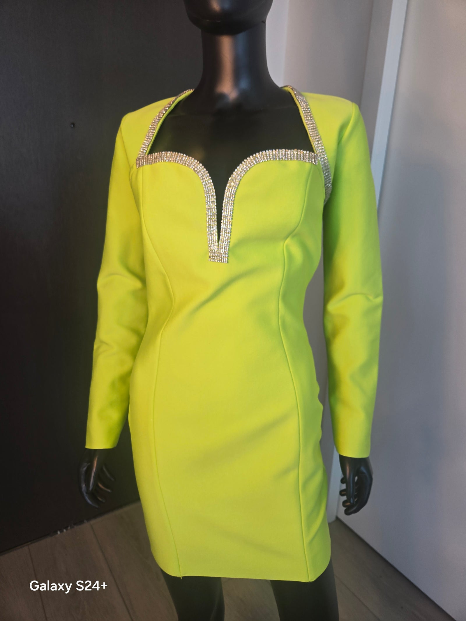 NEW!!! GREEN DRESS MEDIUM