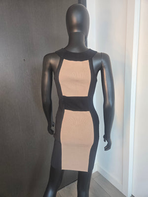 CUTE BLACK & BEIGE DRESS MEDIUM
