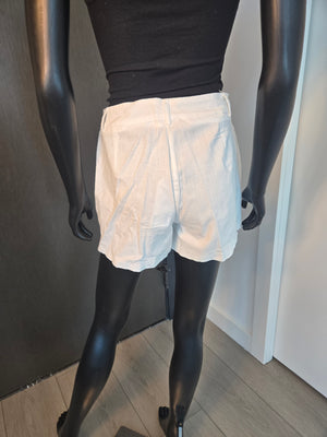 NEW!!! WHITE SHORTS ONLY MEDIUM