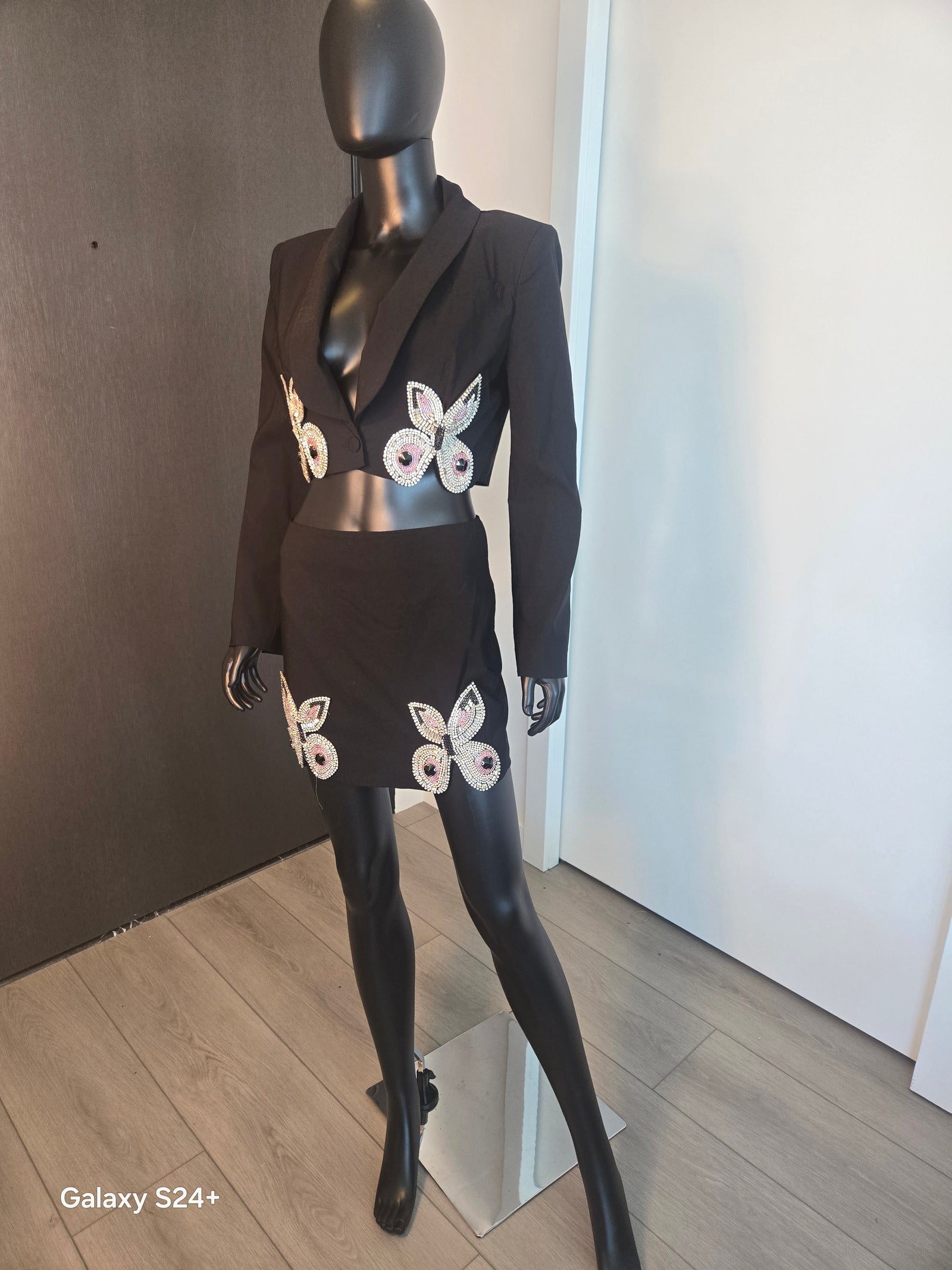 BEAUTIFUL!!! BLACK SKIRT SUIT MEDIUM