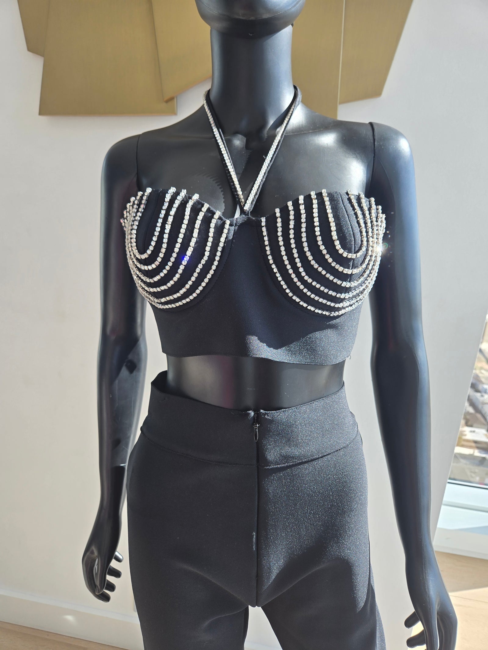 BEAUTIFUL! BLACK TWO PIECE MEDIUM