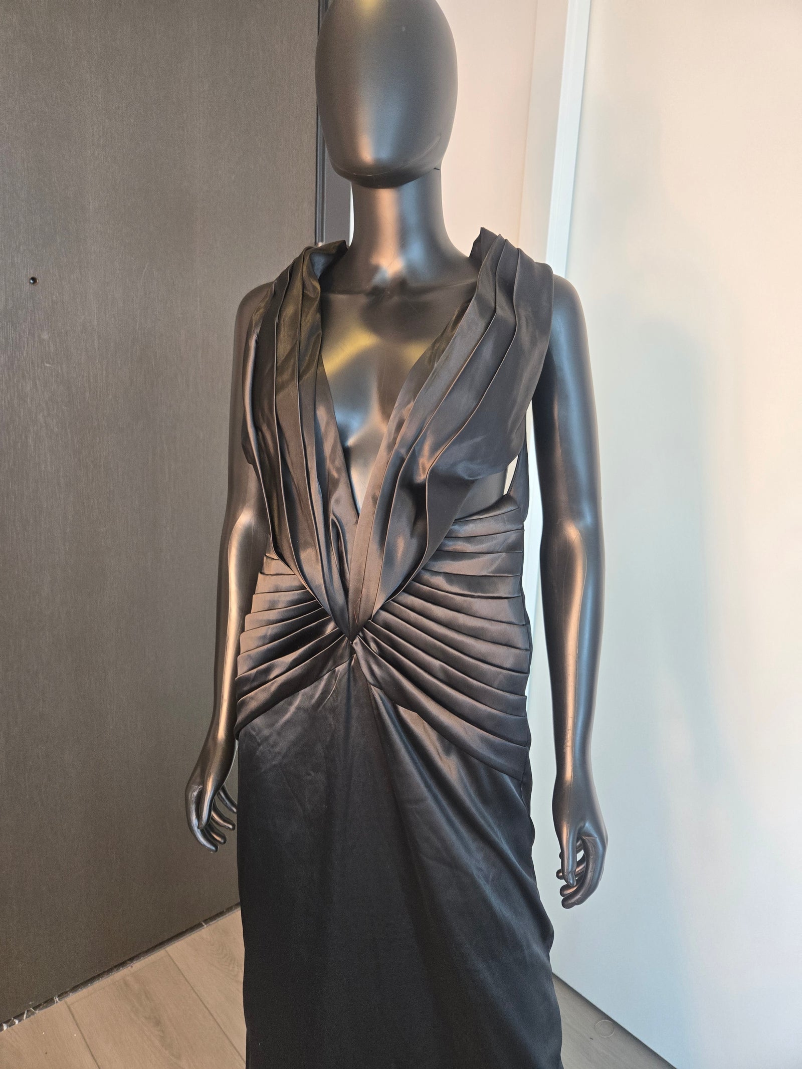 NEW!!! BLACK DRESS SMALL