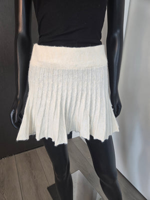 NEW!!! CREAM SKIRT ONLY MEDIUM