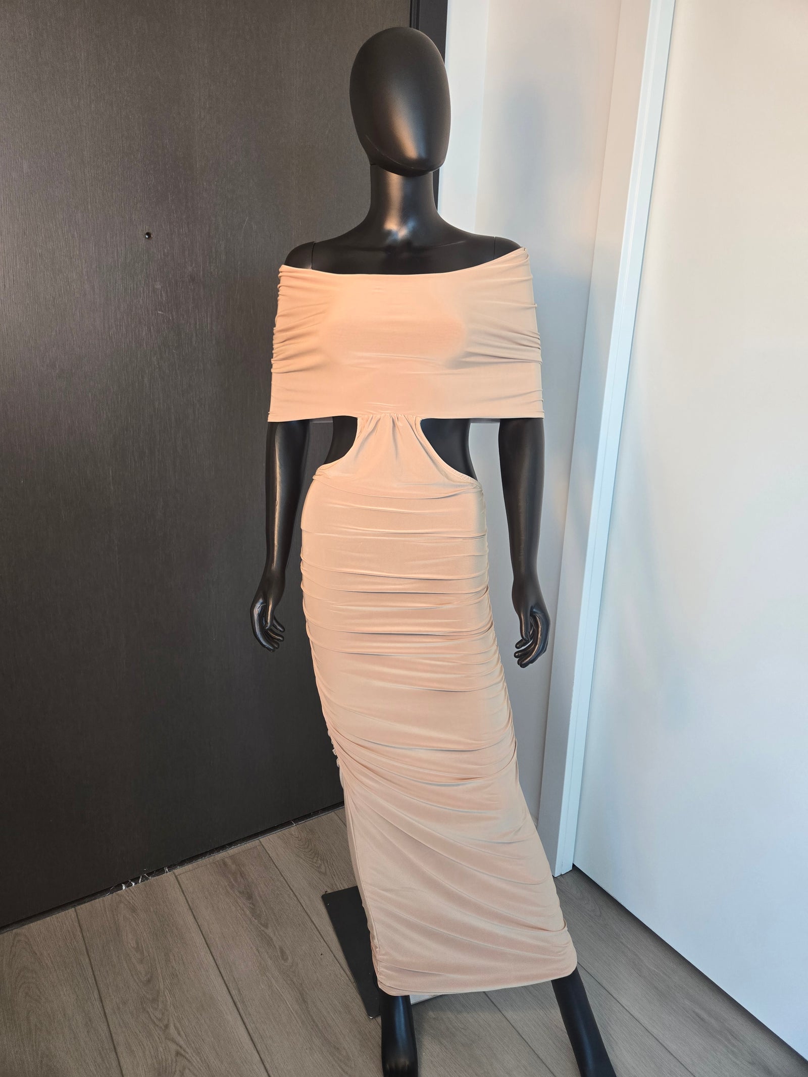 NEW!!! BEIGE DRESS MEDIUM