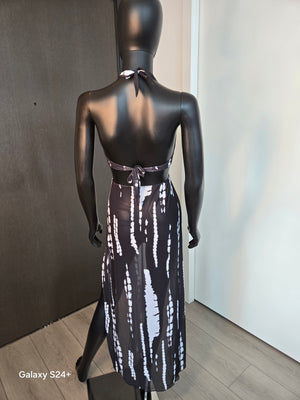 Cute Cover Up Black & White Medium