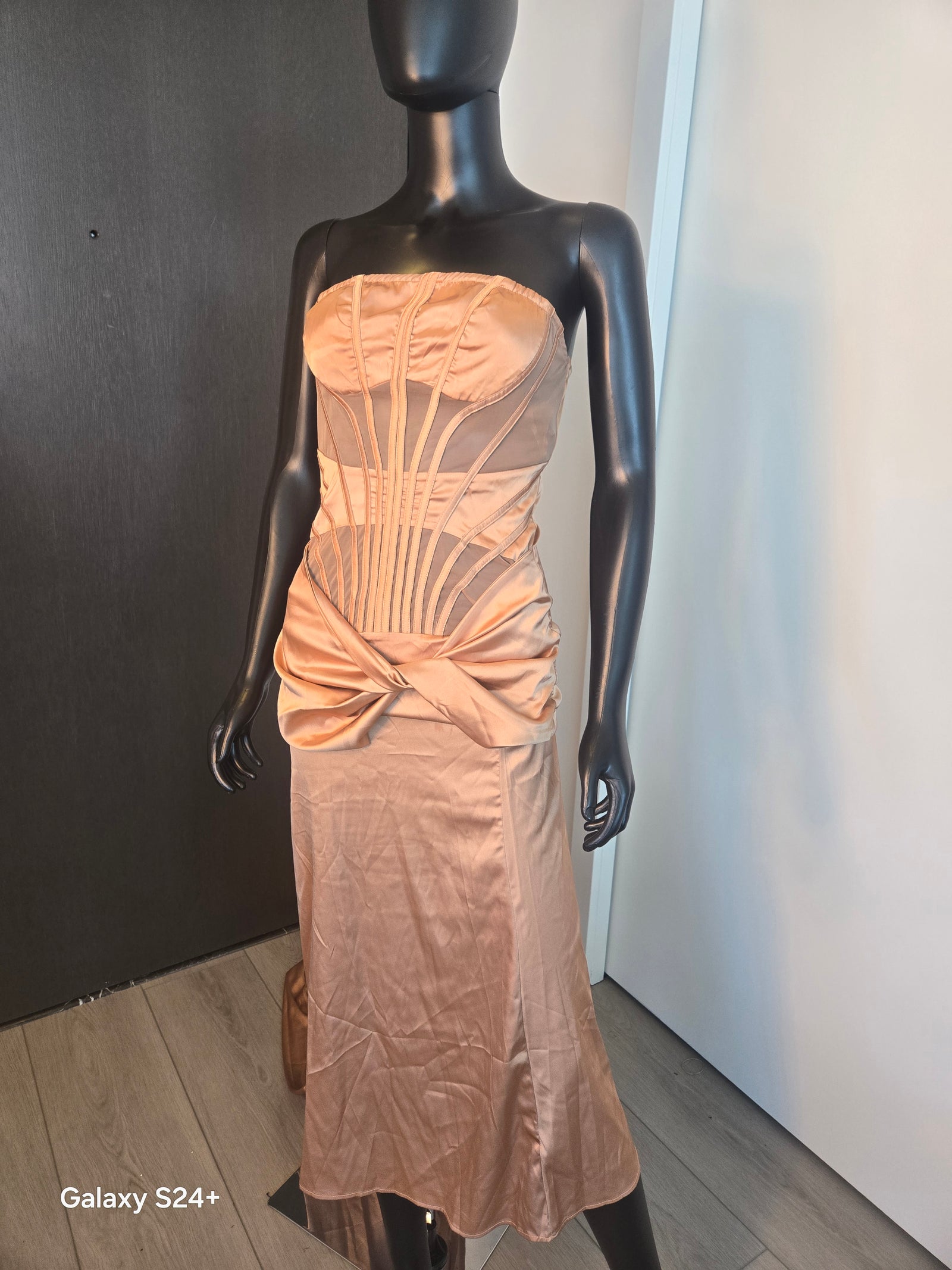 CUTE!!! BEIGE EVENING DRESS MEDIUM