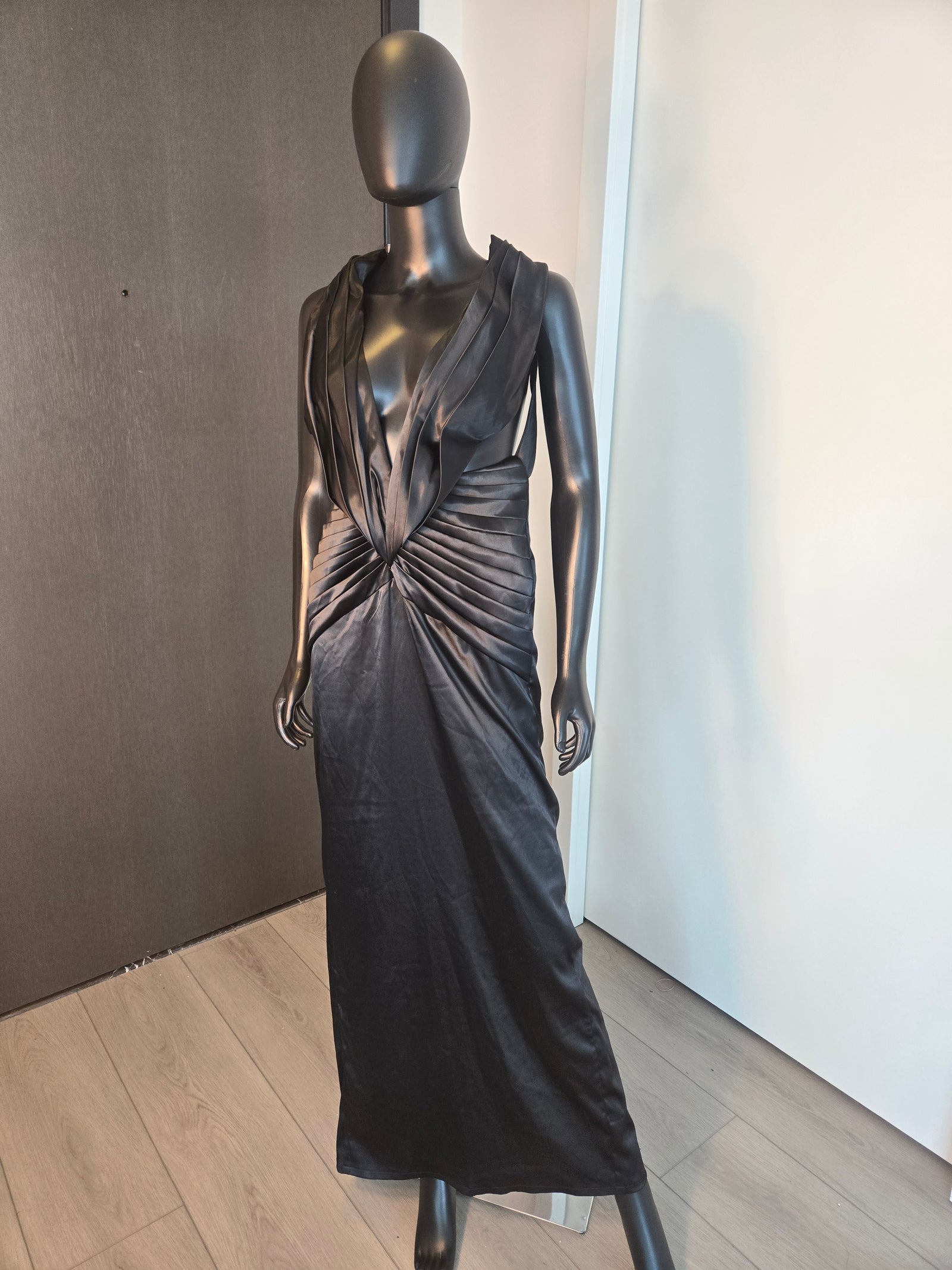 NEW!!! BLACK DRESS SMALL
