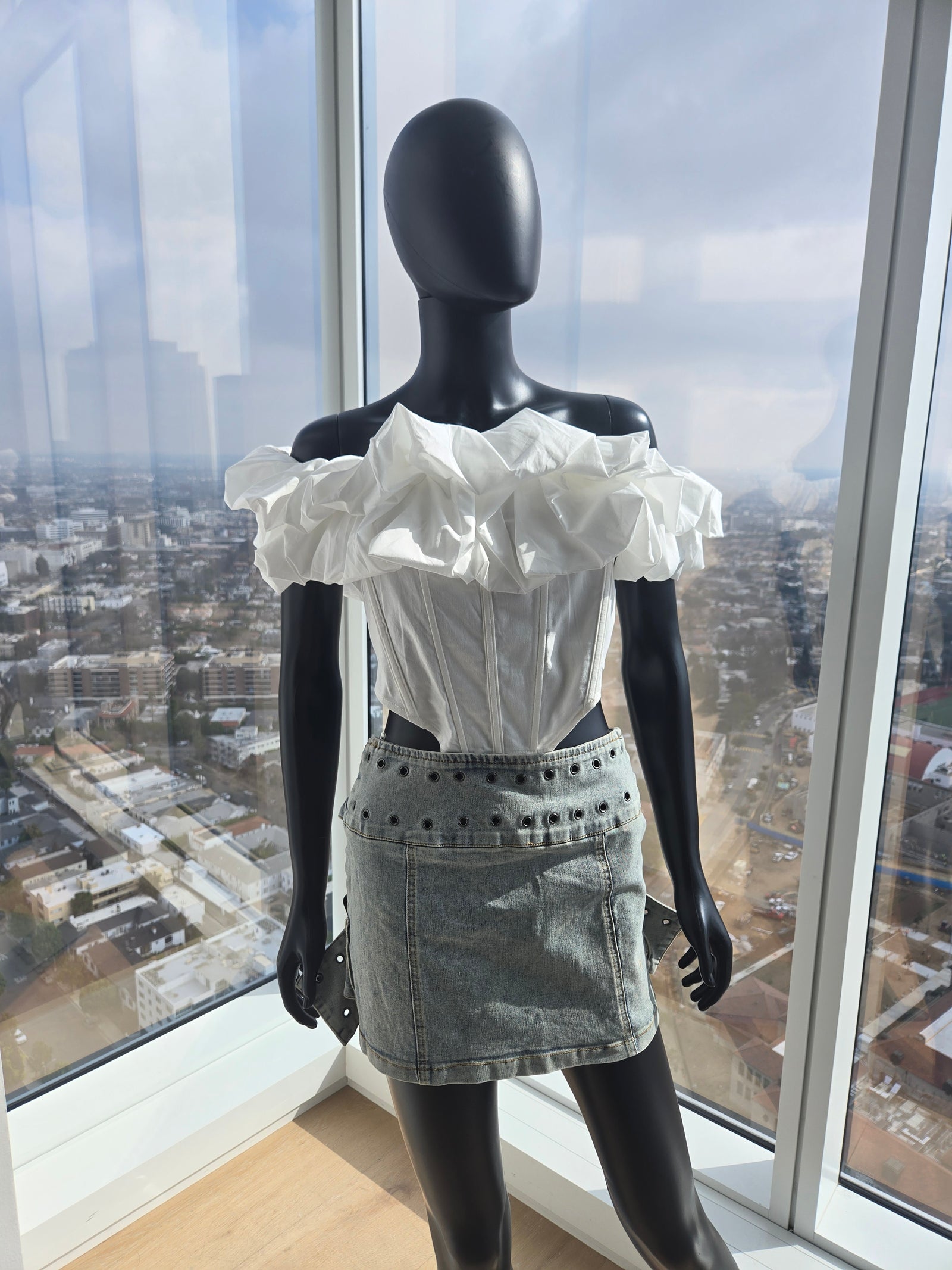 White Top, Size Medium, New