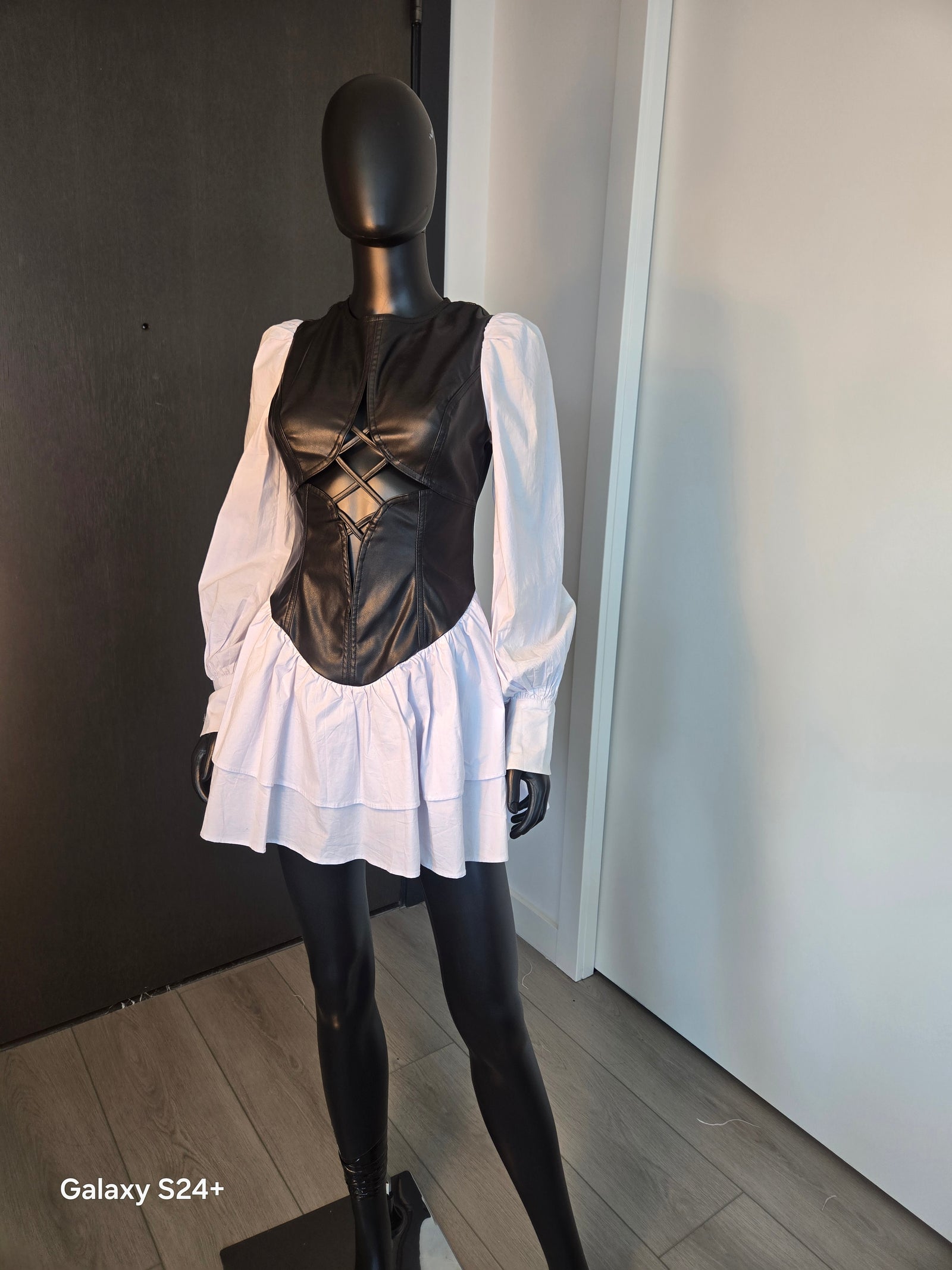Cute!!! Black & White Dress Medium