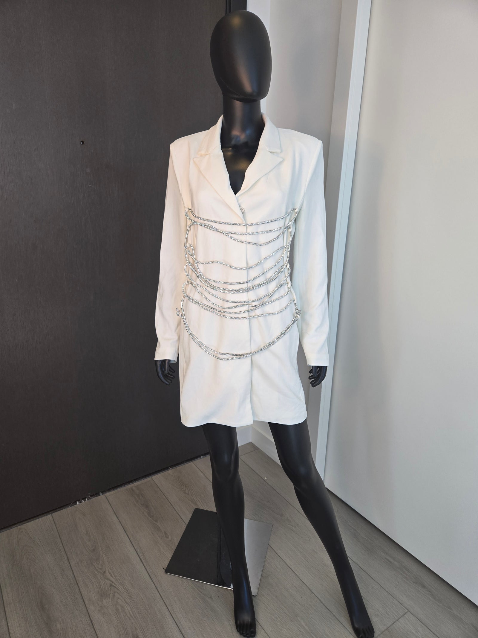 WHITE DRESS SMALL