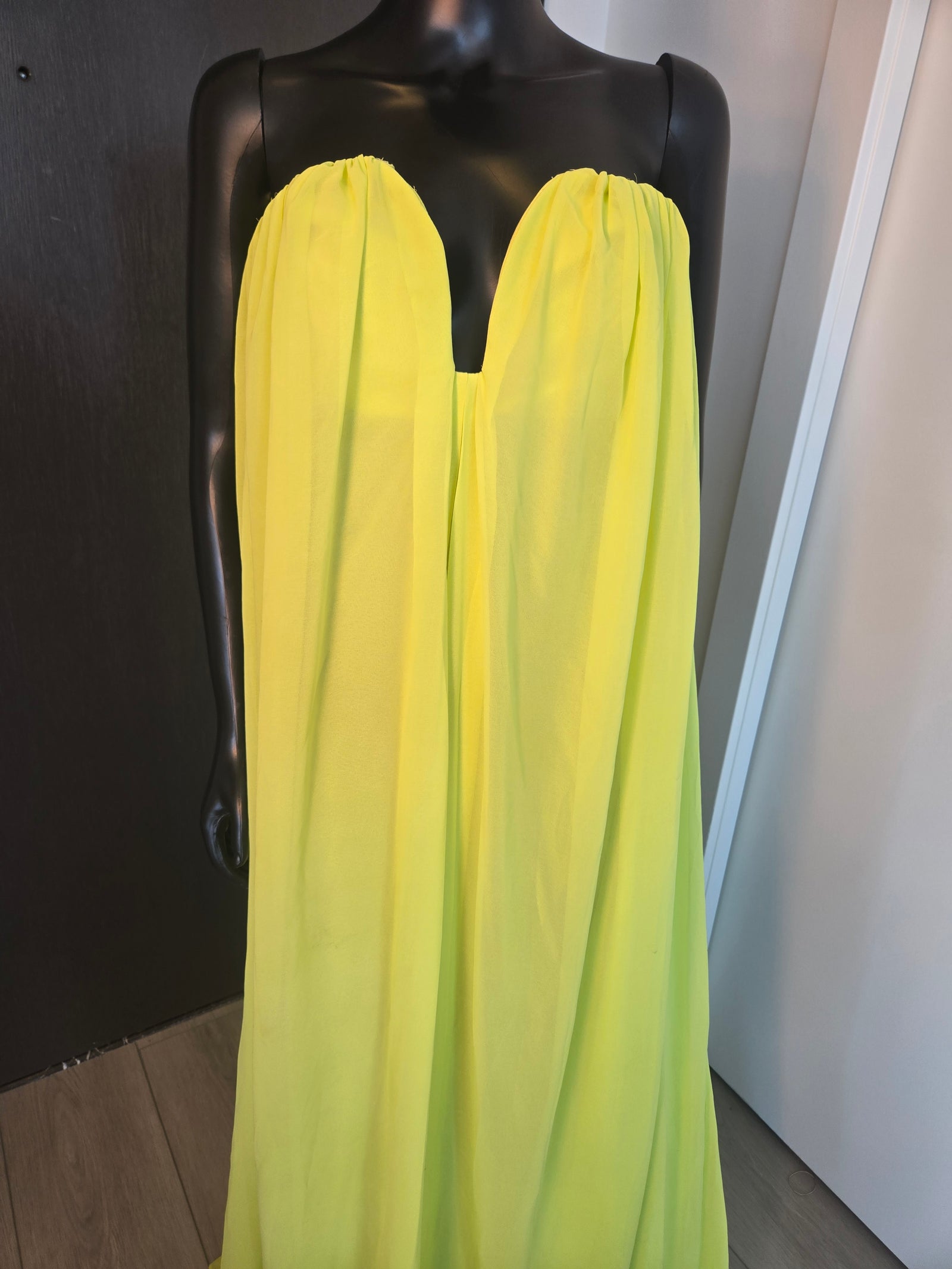 FLUORESCENT GREEN EVENING GOWN MEDIUM