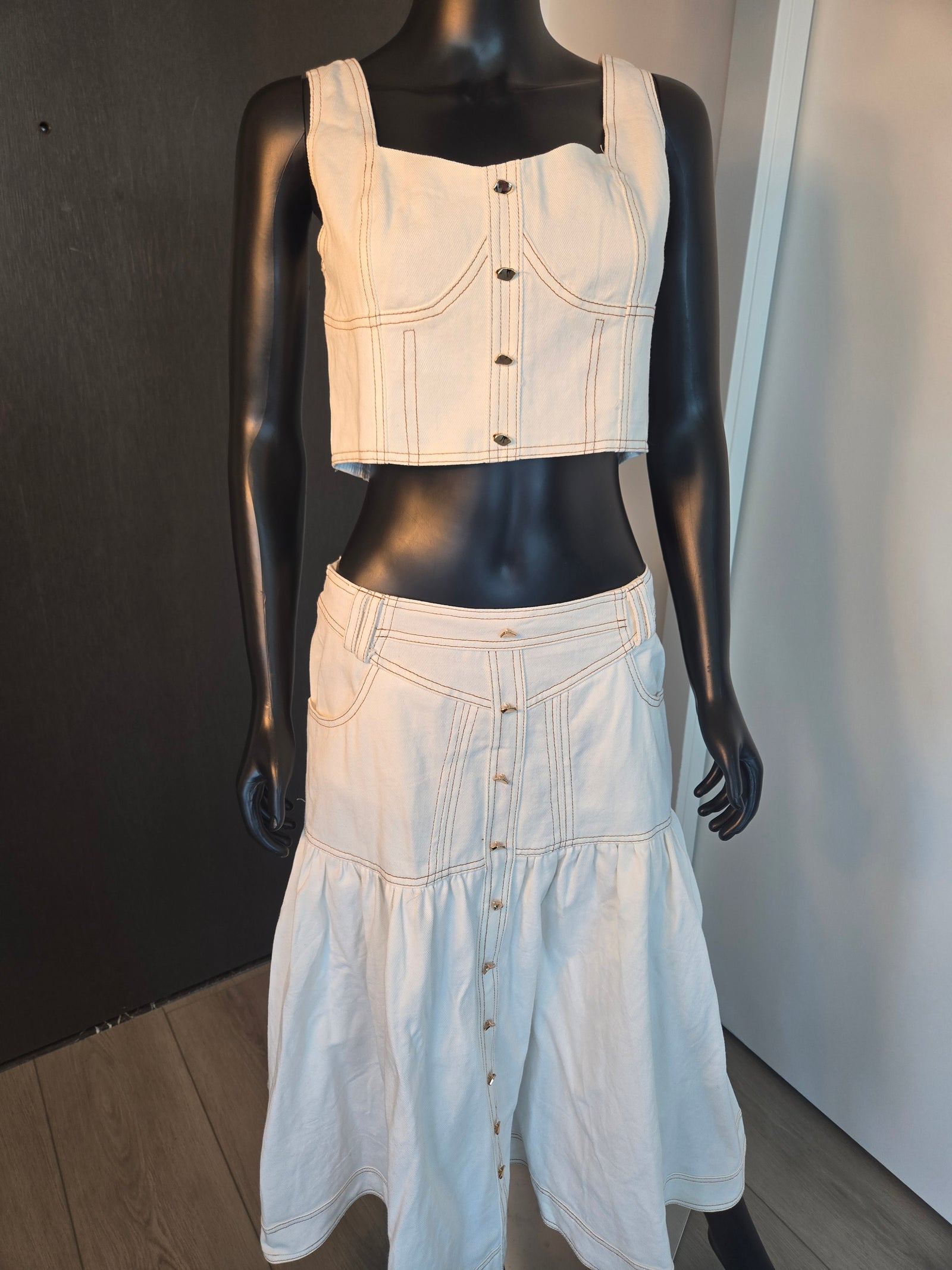 NEW!!! CREAM SKIRT SET LARGE