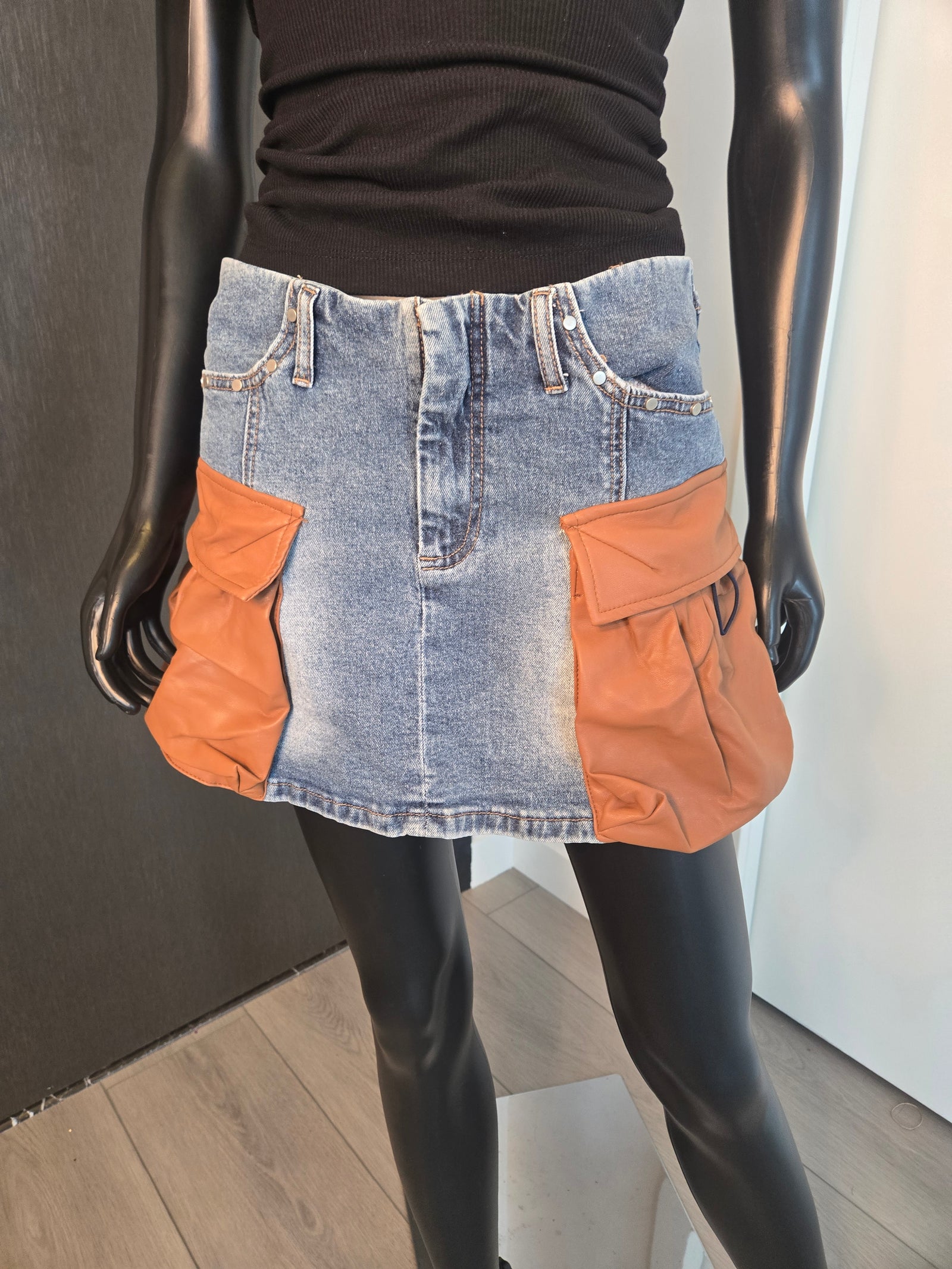 NEW!!! DENIM SKIRT ONLY MEDIUM