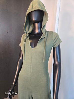 CUTE GREEN JUMPSUIT MEDIUM