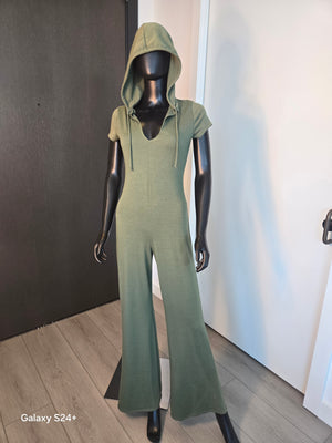 CUTE GREEN JUMPSUIT MEDIUM