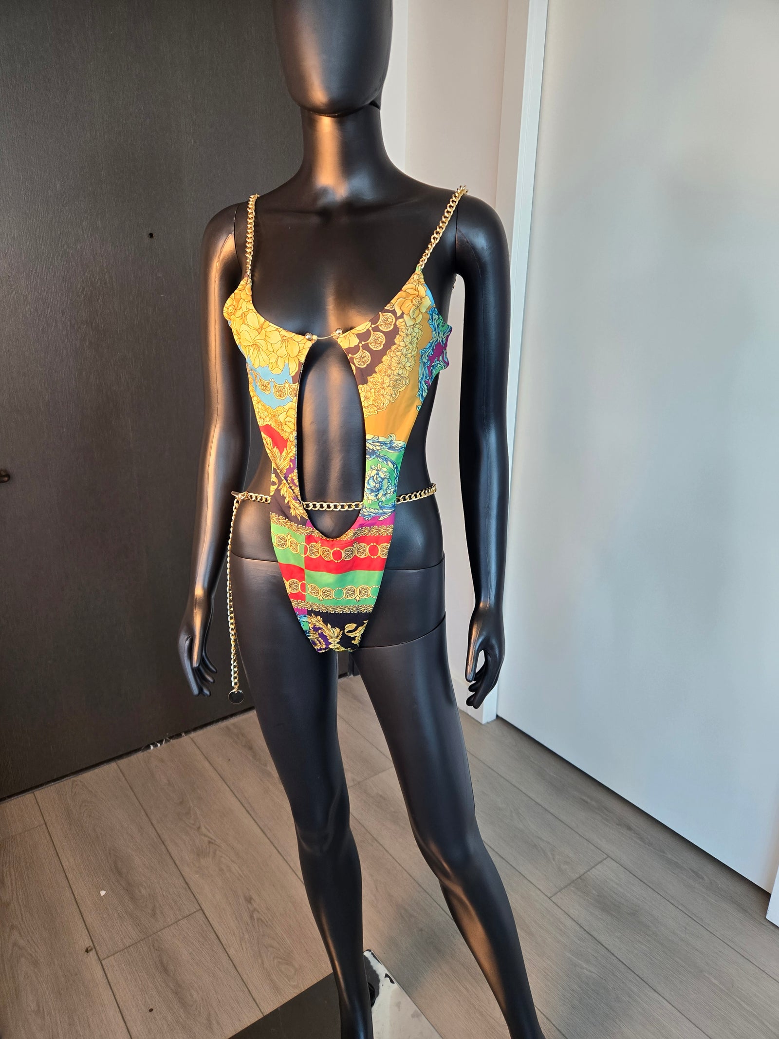 NEW!!! Swimsuit w/ Cover up, size Medium