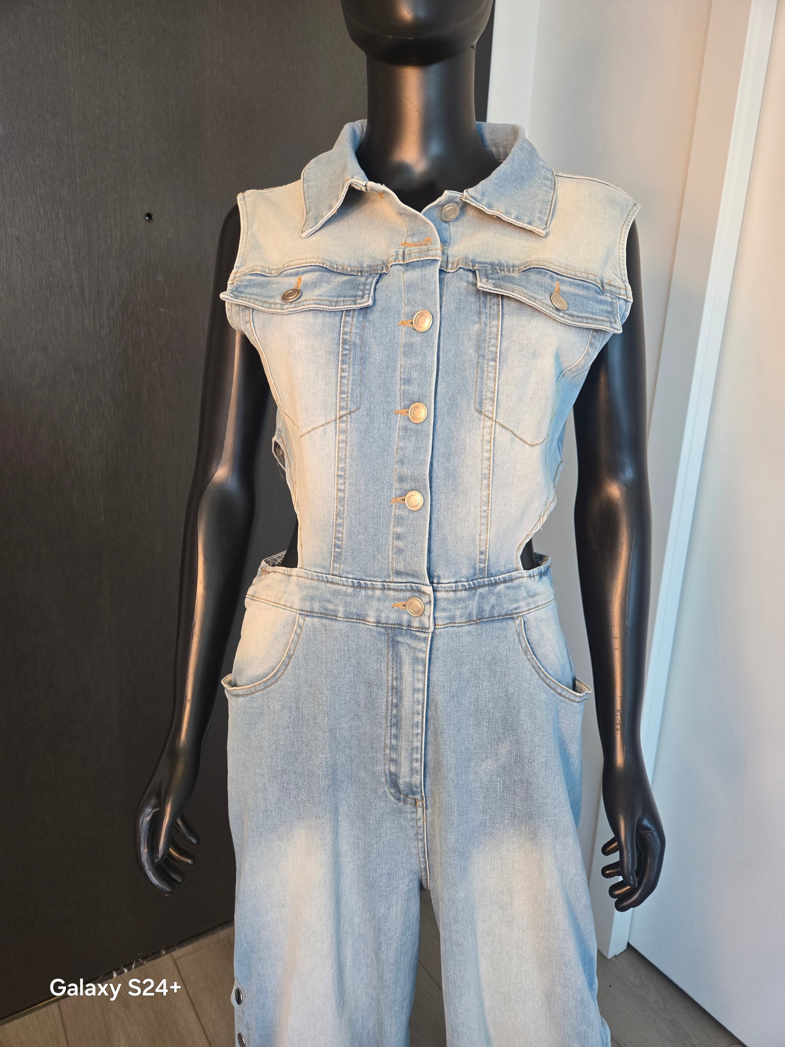 NEW!!! DENIM JUMPSUIT MEDIUM