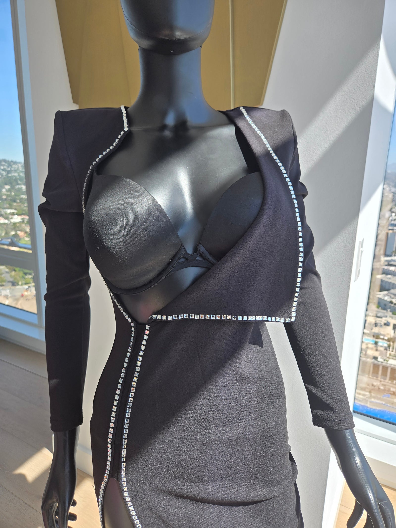 NEW!!! BLACK DRESS (Bra not included) Medium