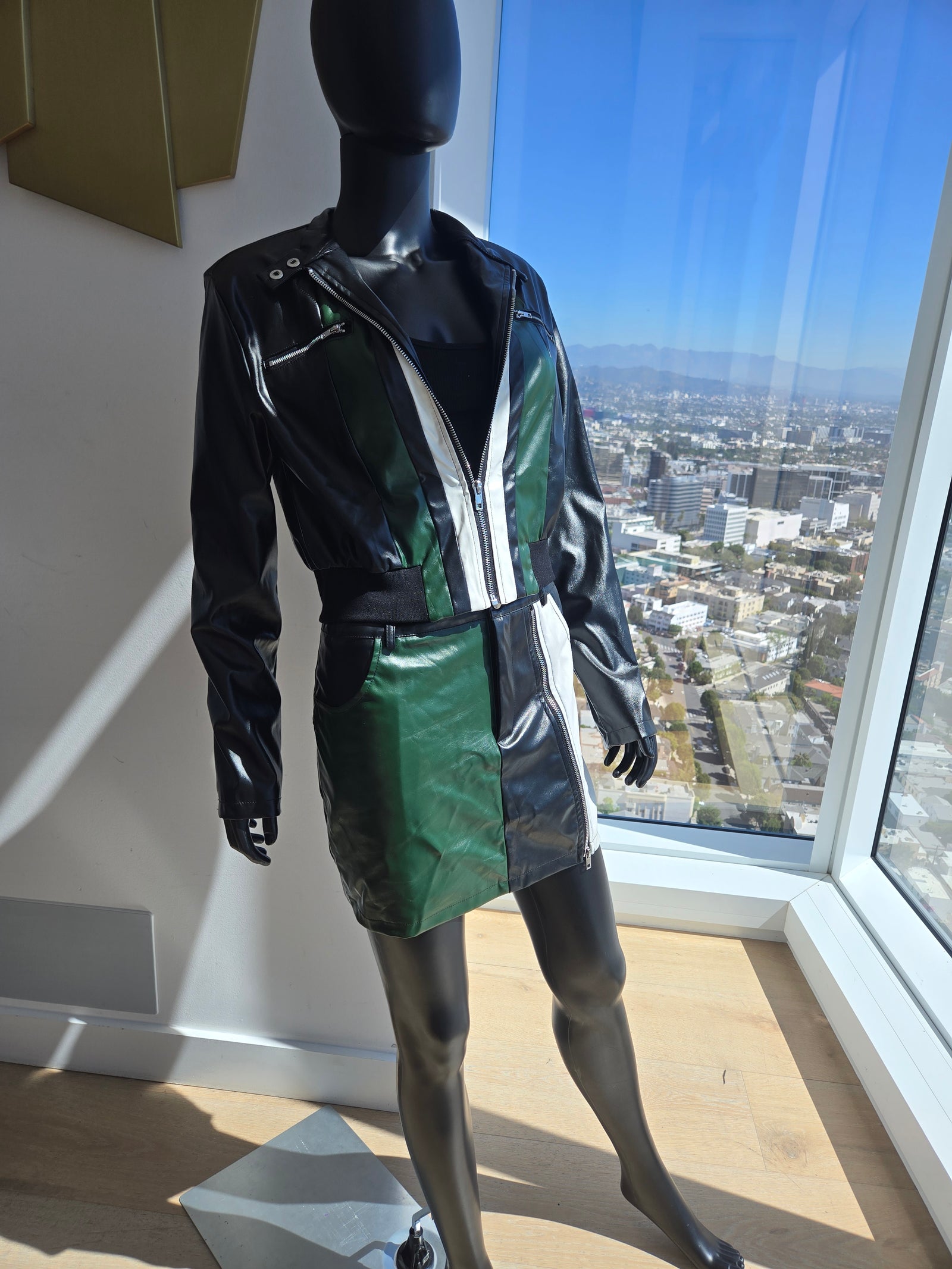 NEW! TWO PIECE SKIRT SET MEDIUM