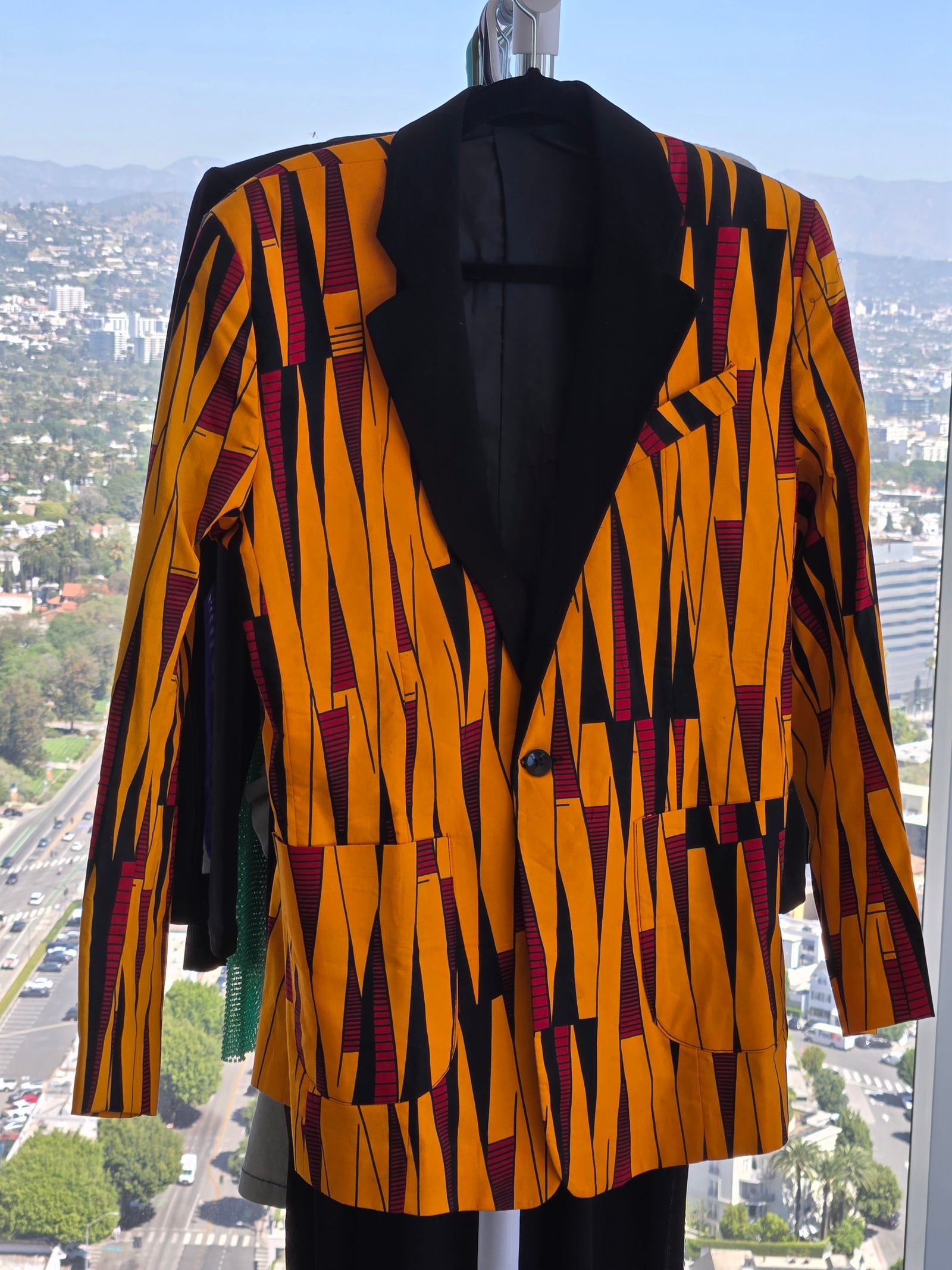 NEW MULTI-COLOR JACKET LARGE