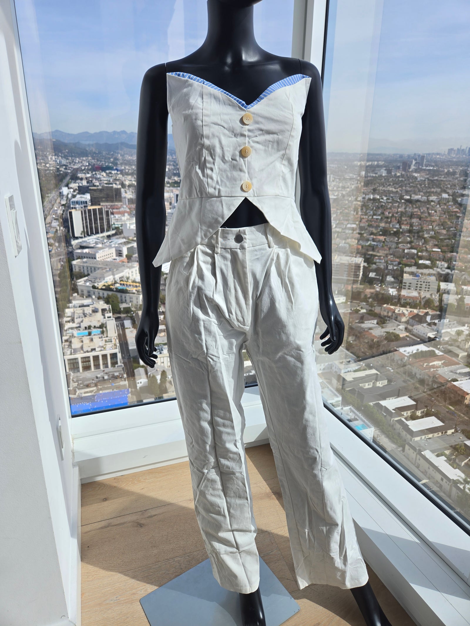 Two Piece Pant Suit, Size Medium, New