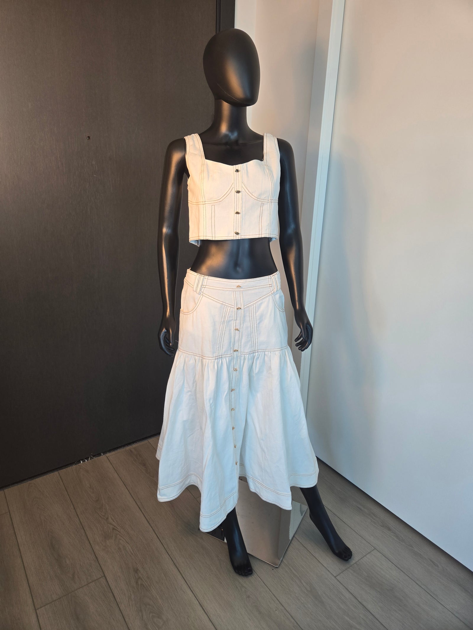 NEW!!! CREAM SKIRT SET LARGE