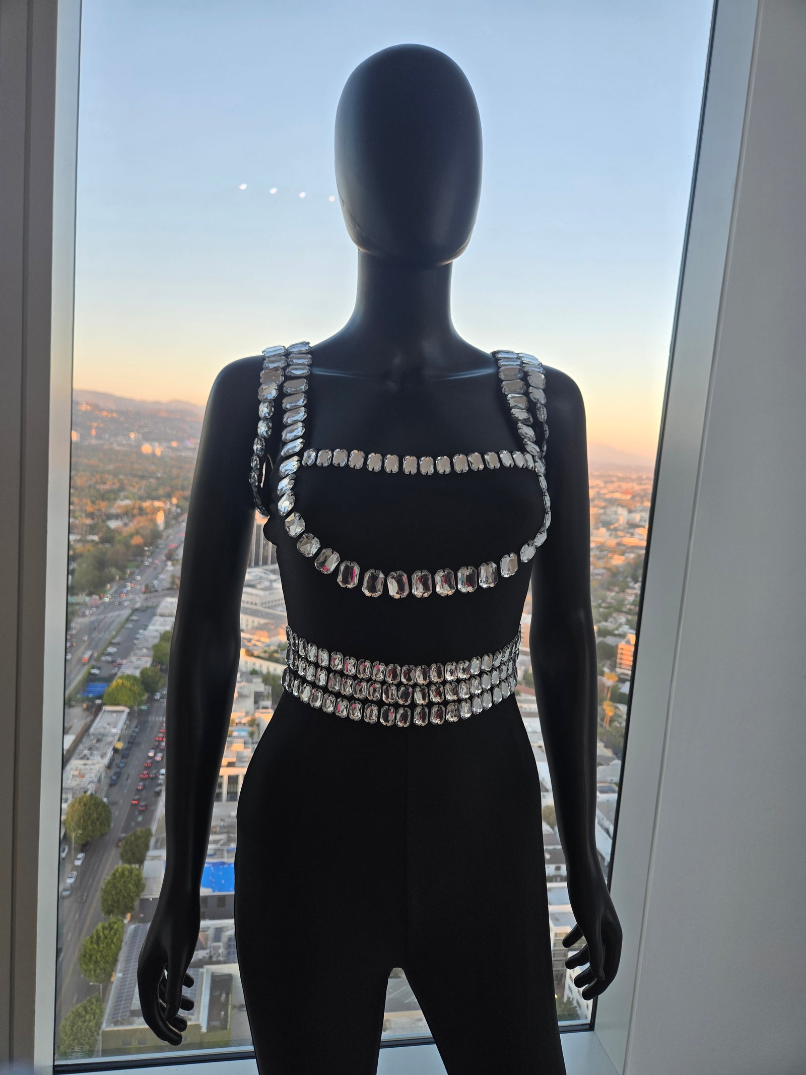 BEAUTIFUL BLACK JUMPSIUT   MEDIUM