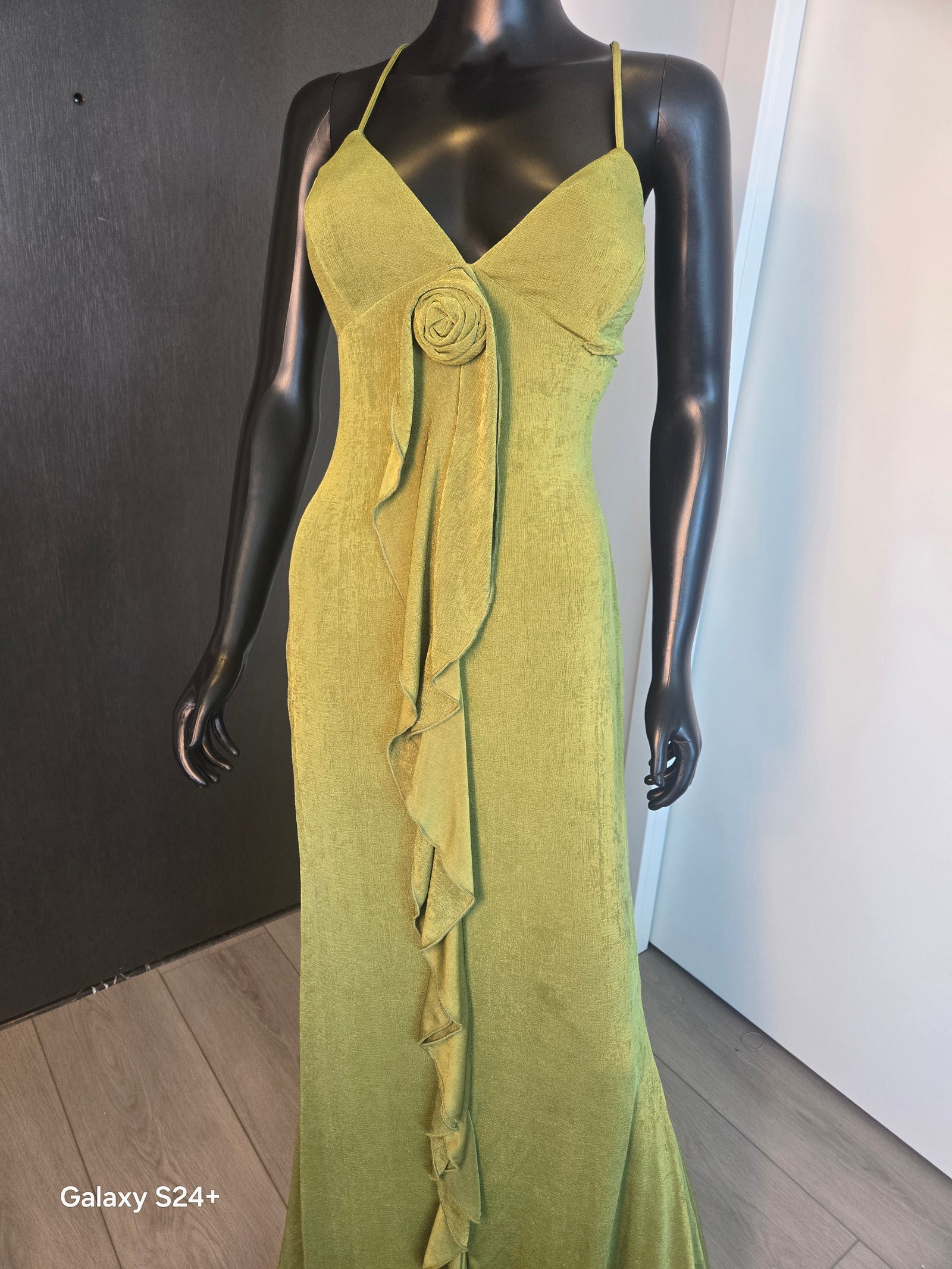 CUTE GREEN DRESS MEDIUM