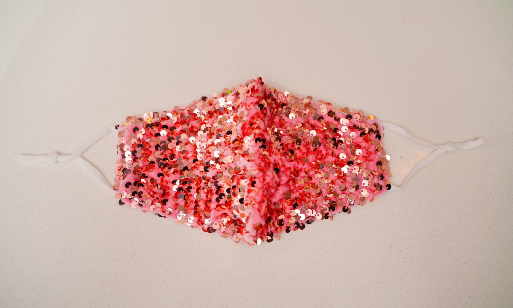 SEQUINS MASK: BLACK, RED, PINK OR GOLD!